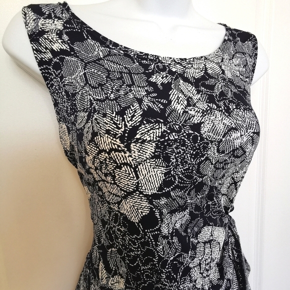 Navy blue and white floral faux wrap around dress jersey size M - Picture 4 of 13